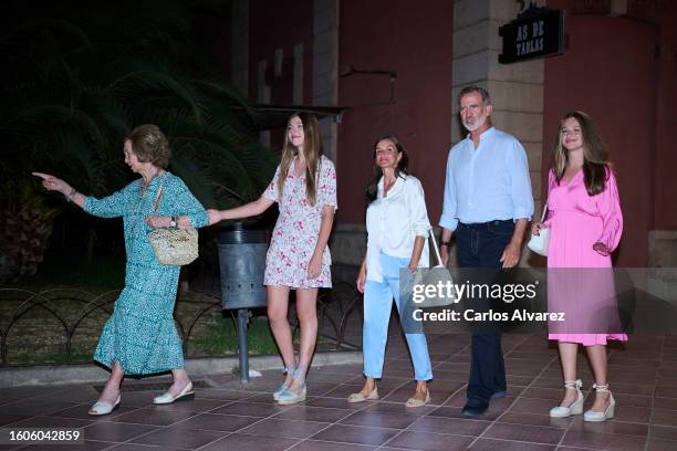 Queen Sofia, Princess Sofia of Spain, Queen Letizia of Spain, King Felipe VI of Spain and Crown Princess Leonor of Spain pose for the photographers...