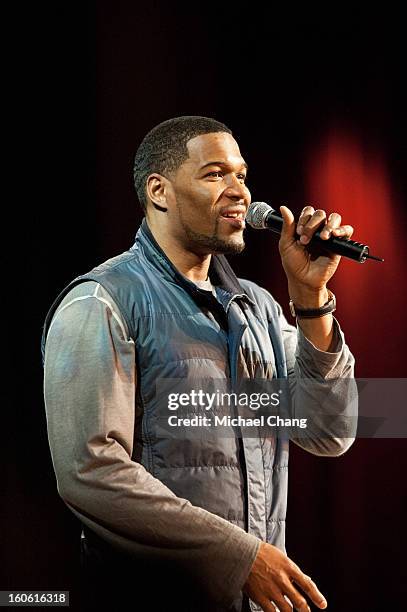 Michael Strahan answers questions from the audience during the Ultimate Super Bowl Tailgate Party hosted by Michael Strahan at Harrah's Casino on...