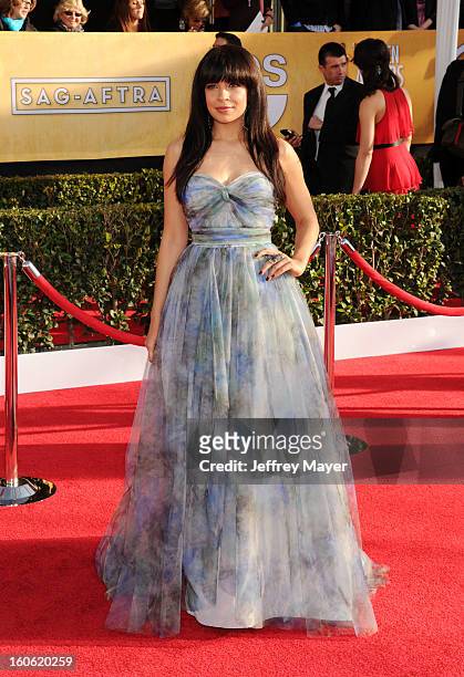Zuleikha Robinson arrives at the 19th Annual Screen Actors Guild Awards at the Shrine Auditorium on January 27, 2013 in Los Angeles, California.