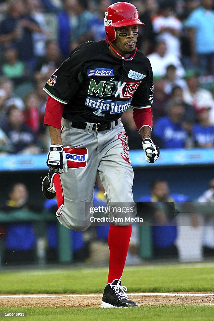 Mexico v Dominican Republic - Caribbean Series 2013