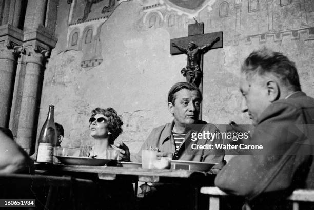 Shooting Of The Film 'les Lettres De Mon Moulin' By Marcel Pagnol. Au Monastère de Ganagobie, en 1954, à l'occasion du tournage du film 'Les Lettres...