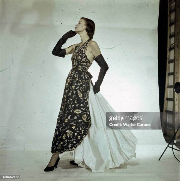Múltiple Contra la voluntad Cobertizo 57 fotos e imágenes de Balenciaga 1950 - Getty Images