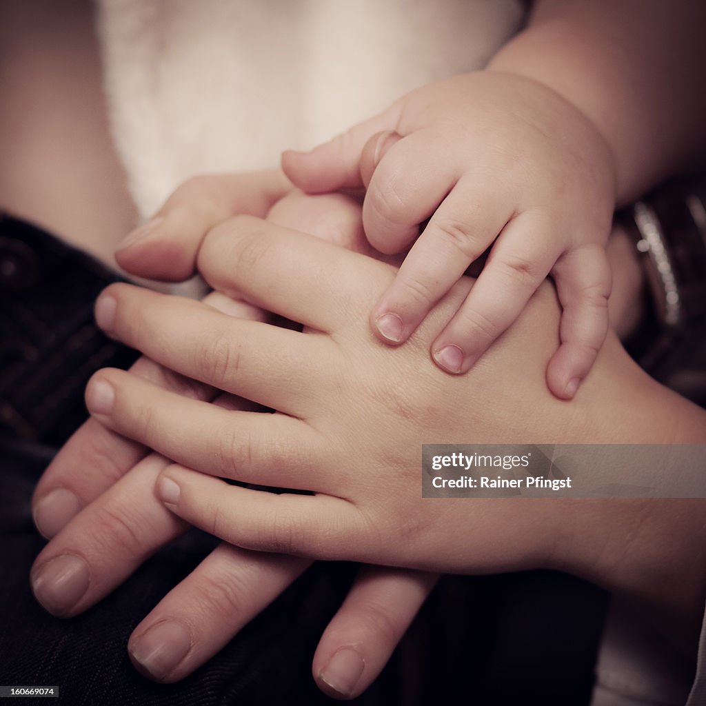 Family, 3 hands