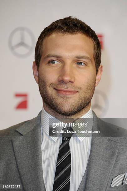 Jai Courtney attends the premiere of 'Die Hard - Ein Guter Tag Zum Sterben' at Sony Center on February 4, 2013 in Berlin, Germany.