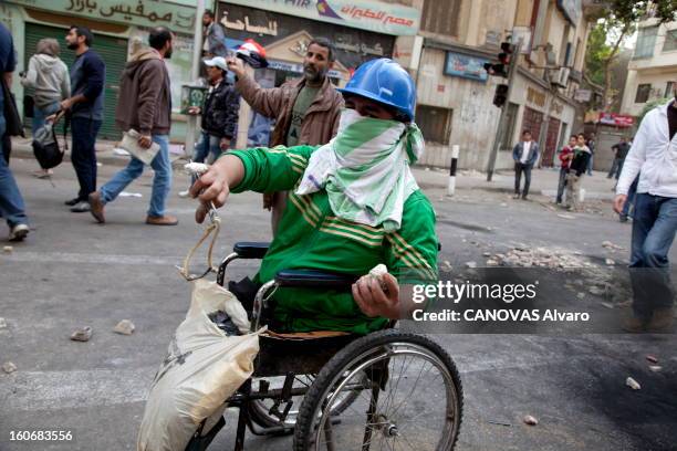 Wind Of Freedom Blows In Egypt. Egypte : après deux semaines de bataille rangée dans le centre du Caire, le printemps arabe fait vaciller le pouvoir,...