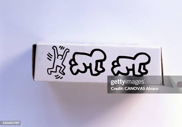 Selected Works Of Keith Haring. Juillet 1989, Keith Haring est un artiste américain ayant pour mode d'expression privilégié le dessin. On retrouve...