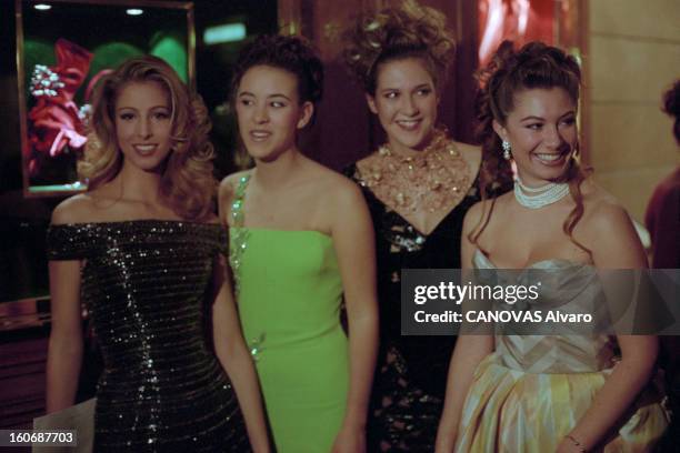 The Beginners Ball Of 1997 At The Crillon. Paris - 3 decémbre 1997 - A l'Hôtel de CRILLON, à l'occasion du BAL DES DEBUTANTES 1997, aussi appelé Le...