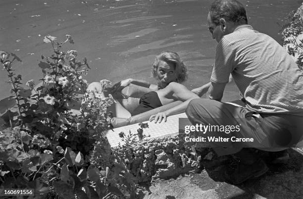 Shooting 'lysistrata' A Sketch By Christian-jaque For The Film 'destinees'. A Rome, en 1954, à l'occasion du tournage de 'Lysistrata' de...