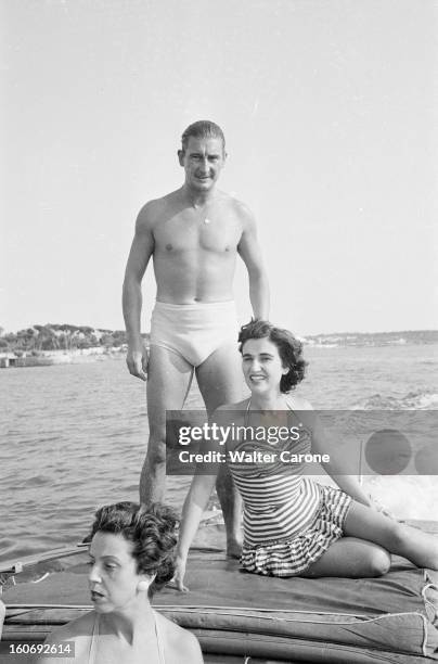 Carmen Franco And Her Husband The Marquis De Villaverde In Cannes And Paris. Cannes et Paris- 3 septembre 1955- Vacances et visite de Carmen FRANCO...