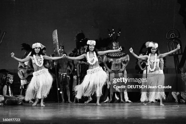 Iaora Tahiti Ballet At The Champs Elysees Theater In Paris. Paris, Théâtre des Champs Elysées- 14 décembre 1966- Les Ballets IAORA TAHITI: trois...