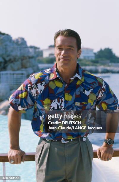 44th Cannes Film Festival 1991: Rendezvous With Arnold Schwarzenegger. Le 44ème Festival de CANNES se déroule du 9 au 20 mai 1991 : plan de face...