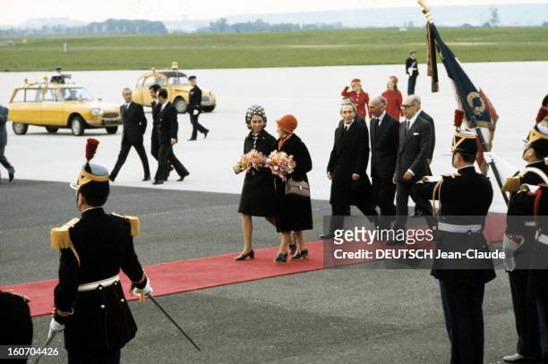 Official Visit Of Sophie And Juan Carlos Of Spain In France. France- octobre 1973- Visite officielle du Prince d'Espagne, Juan CARLOS et la Princesse...