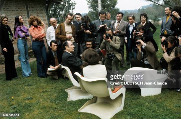 Rendezvous With Francois Mitterrand With Family In Latche. A Latche, en avril 1974, à l'occasion de la campagne pour les élections présidentielles,...