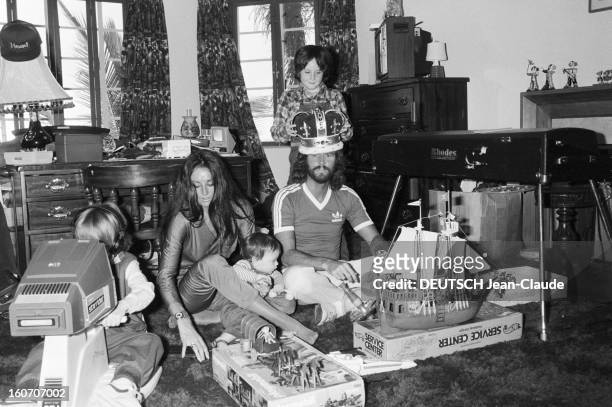 Rendezvous With The Gibb Brothers In Miami. Etats-Unis, Miami, 8 novembre 1981, le groupe musical australo-britannique formé par les trois frères...