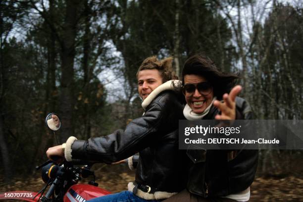 Rendezvous With Christina Onassis And Thierry Roussel Before Marriage. Bonneville- mars 1984- Portrait de Christina ONASSIS avec des lunettes de...