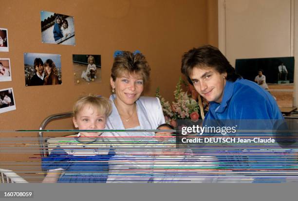 Rendezvous With Henri Leconte And His Wife Brigitte For The Birth Of Maxim. Neuilly- mars 1986- A l'occasion de la naissance Maxime, portrait de la...