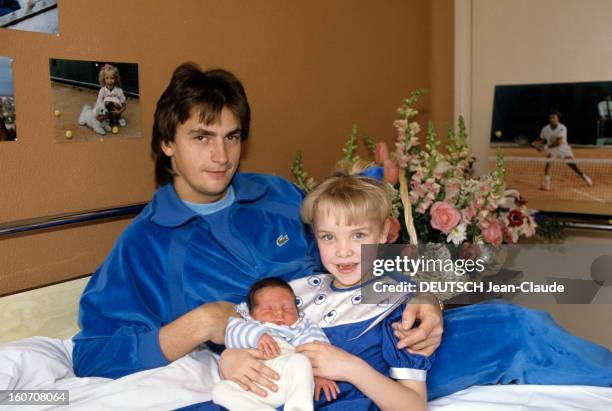 Rendezvous With Henri Leconte And His Wife Brigitte For The Birth Of Maxim. Neuilly- mars 1986- A l'occasion de la naissance Maxime, portrait de la...