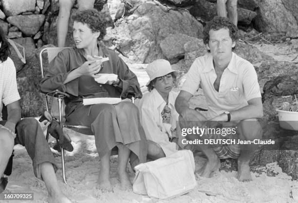 Shooting Of The Film 'good Bye Emmanuelle' By Francois Leterrier With Sylvia Kristel. Les Seychelles- 30 Avril 1977- Lors du tournage du troisième...