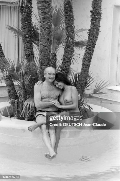 Eddie Barclay And His Future Sixth Wife At Home In Saint-tropez. France, Saint-Tropez, 10 juin 1980, Eddie BARCLAY, éditeur et producteur de musique...