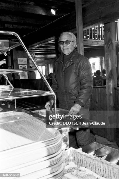 Rendezvous With Henry Ziegler, The Father Of The Concorde On Holiday In Courchevel. Courchevel- 5 janvier 1976- Lors de vacances, Henri ZIEGLER,...