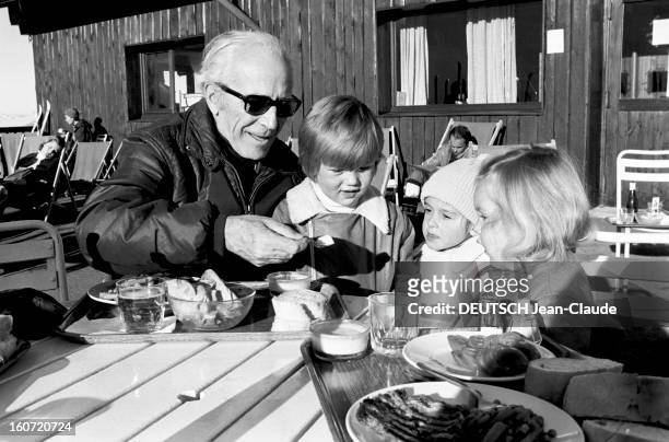 Rendezvous With Henry Ziegler, The Father Of The Concorde On Holiday In Courchevel. Courchevel- 5 janvier 1976- Lors de vacances, Henri ZIEGLER,...