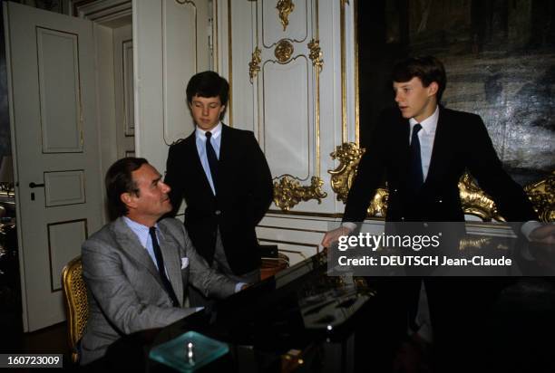 Margarethe Ii Of Denmark Celebrates Her 17 Years Of Happiness With Henri De Monpezat. Fredensborg- juin 1984- A l'occasion de du dix-septième...