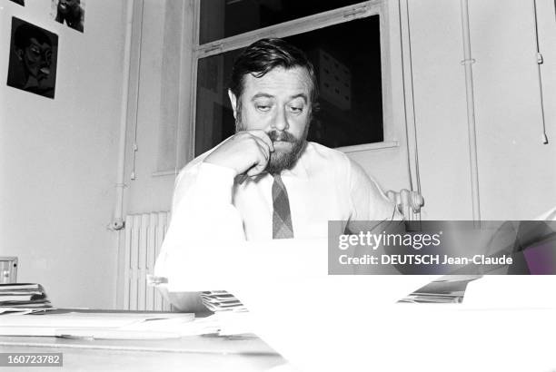 Yves Coppens, Paleontologist. A Paris, au Musée de l'homme, à l'occasion de l'exposition 'Les origines de l'homme', le paléontologue Yves COPPENS,...