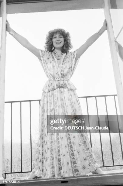 Veronique Genest, Actress. France, février 1981, Close-up avec Véronique GENEST, 22 ans, actrice qui succède à Catherine Hessling et Martine Carole...