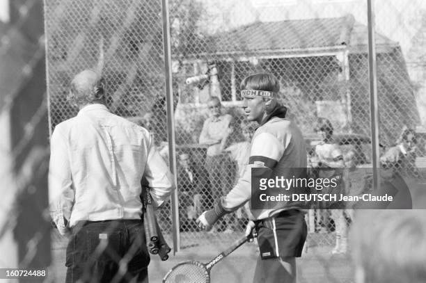 Bjorn Borg Prepares For Roland-garros. Suède, Smedslatten, 15 mai 1981, le joueur de tennis suédois Björn Rune BORG s'entraine au club de Tennis Club...