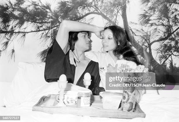 Close-up Of Charles Jude And Florence Clerc, Newlyweds Of The Opera. A Paris, chez eux dans leur appartement de la Place des victoires, le couple...