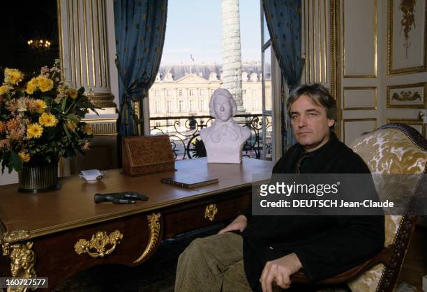 Rendezvous With Andrzej Zulawski, Polish Director. Paris, place Vendôme- Mars 1991- Dans les locaux de la bijouterie CHAUMET, là ou CHOPIN rendit...