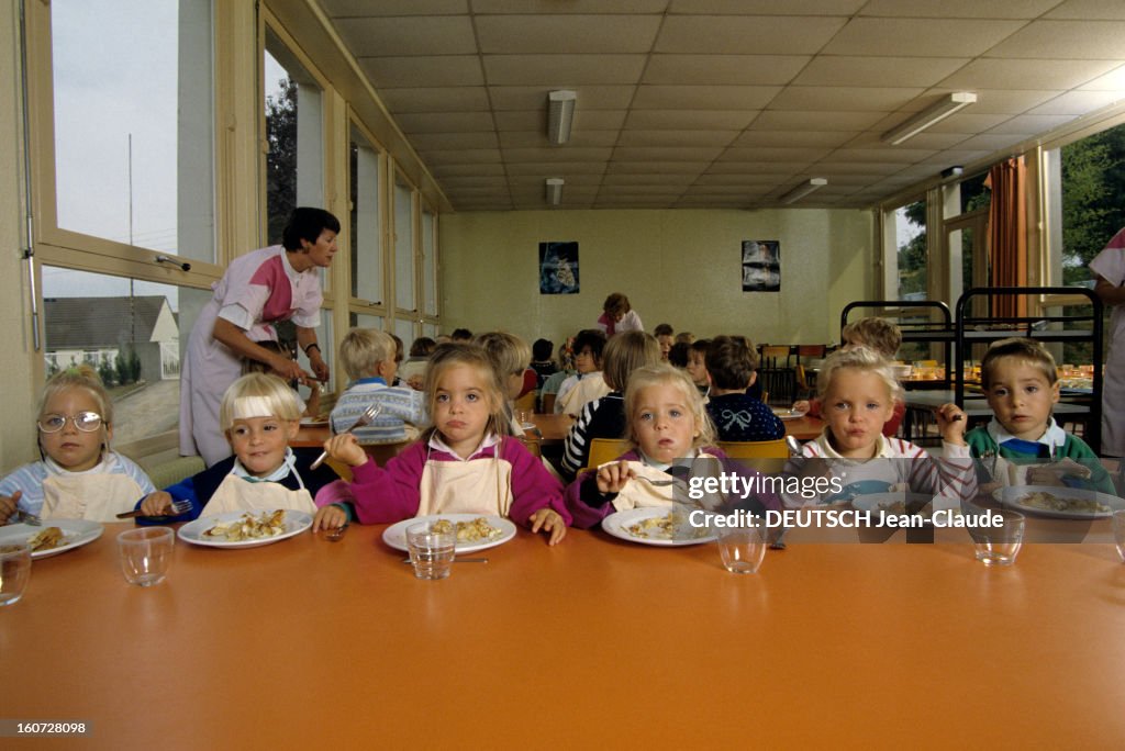 Rendezvous With The Sextuplets Of Daniel And Marie-claude Adam In Kindergarten