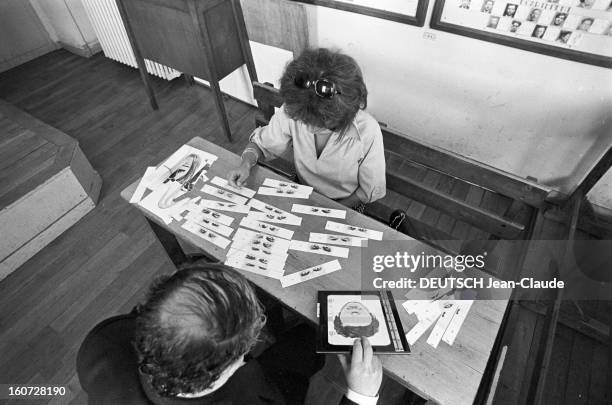 Police, Judicial Identity, Making Of A Photofit. Paris- 2 Septembre 1977- Reportage sur la Police, l'identité judiciaire et la réalisation d'un...