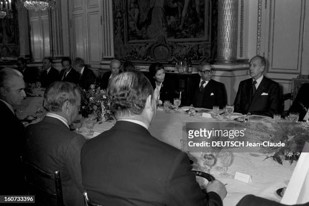 Official Visit Of The King Hassan Ii Of Morocco In Paris. Février 1979, Paris. Déjeuner officiel à l'Elysée De dos en partant de la gauche, Jacques...