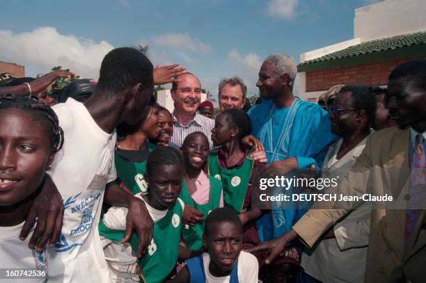 Jacques Chirac On Tour In Africa Step In Senegal. Dakar, Juillet 1995, lors de son voyage officiel en Afrique, le président français Jacques CHIRAC...