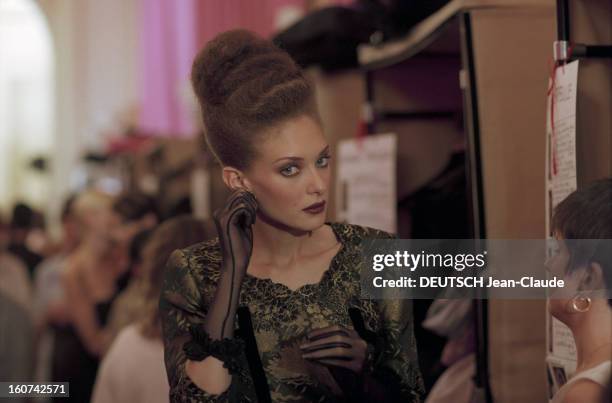 Christelle, Top Model Of City Agency, Takes Part At The Presentation Of 1995-1996 Fall-winter Collections By Christian Lacroix. France, Paris, 9...