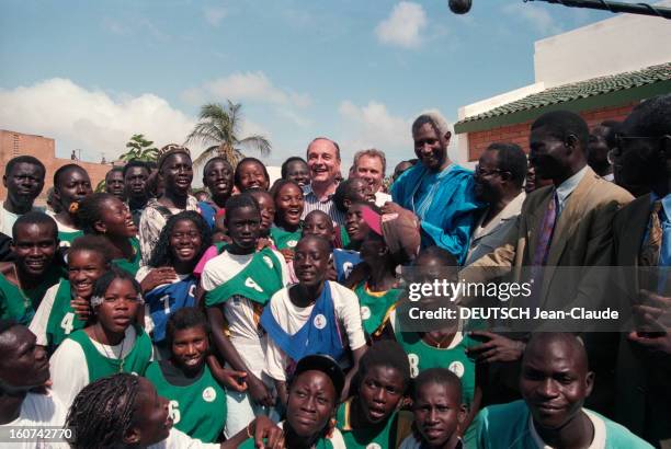 Jacques Chirac On Tour In Africa Step In Senegal. Dakar, Juillet 1995, lors de son voyage officiel en Afrique, le président français Jacques CHIRAC...