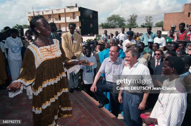 Jacques Chirac On Tour In Africa Step In Senegal. Dakar, Juillet 1995, lors de son voyage officiel en Afrique, le président français Jacques CHIRAC...