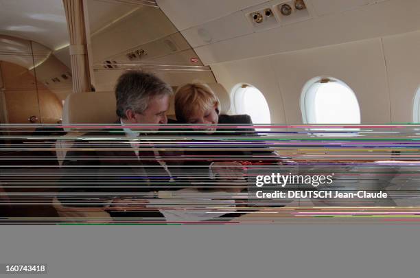 Bernard Arnault In His Private Jet With His Wife Helene Arnault. 7 mai 1999, l'homme d'affaires Bernard ARNAULT dans son jet privé avec son épouse...