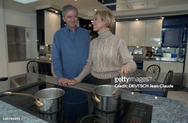 Rendezvous With Helene And Bernard Arnault. En France, à Paris, le 30 septembre 1999, le P.-d.g. Du groupe LVMH, Bernard ARNAULT et son épouse,...