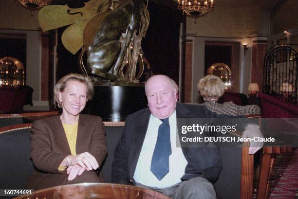 Jean-francois Revel Interviewed By Christine Ockrent. A Paris, le 17 janvier 1997, Jean-François REVEL interviewé par Christine OKRENT à l'occasion...