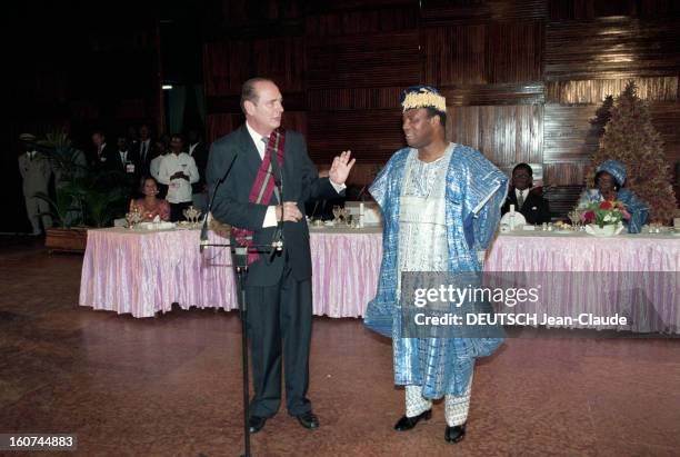 6th Francophonie Summit In Cotonou, Benin. Au Bénin, à Cotonou, les 2,3 et 4 décembre 1995, le président Jacques CHIRAC assiste au 6e sommet de la...