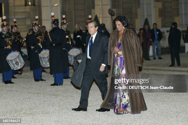 Vladimir Putin Visit In France. Diner de gala à l'Elysée en l'honneur de la visite d'état de Vladimir POUTINE en FRANCE : arrivée de Jean-Luc...