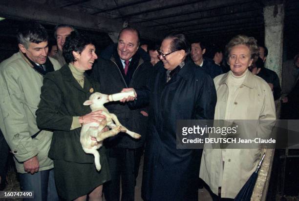 Private Visit Of Jiang Zemin In A Farm In Correze. En France, à Sarran, le 24 octobre 1999, le président de la République Populaire de Chine, JIANG...