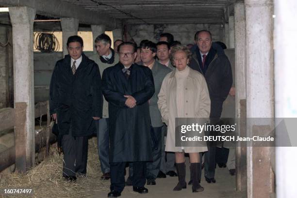 Private Visit Of Jiang Zemin In A Farm In Correze. En France, à Sarran, le 24 octobre 1999, le président de la République Populaire de Chine, JIANG...