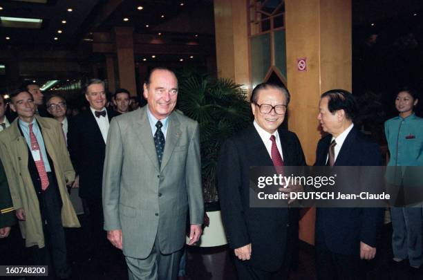 Official Visit Of Jacques Chirac In China. En octobre 2000, à l'occasion d'une visite officielle en CHINE, le président de la république française,...