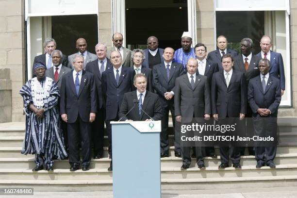 Summit In Scotland. Sommet du G8 à GLENEAGLES en Ecosse : le Premier ministre britannique Tony BLAIR s'exprimant devant ses invités réunis sur le...