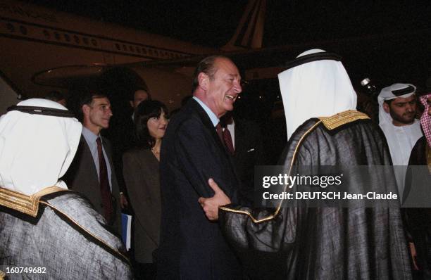 Official Visit Of Jacques Chirac In United Arab Emirates. Aux Émirats Arabes Unis, à Abu-Dhabi, le 13 novembre 2001 le Président de la République...