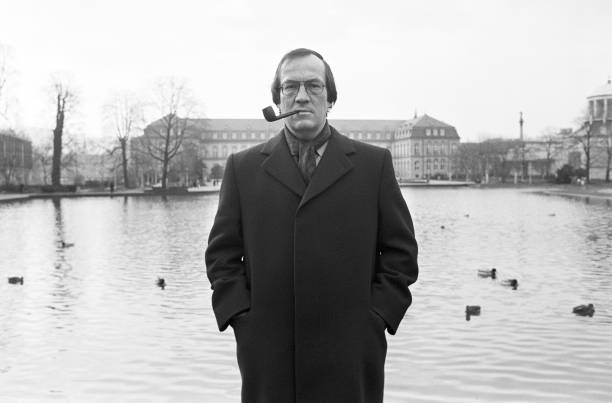 UNS: (FILE) Former Mayor Of Stuttgart Manfred Rommel Dies At 84