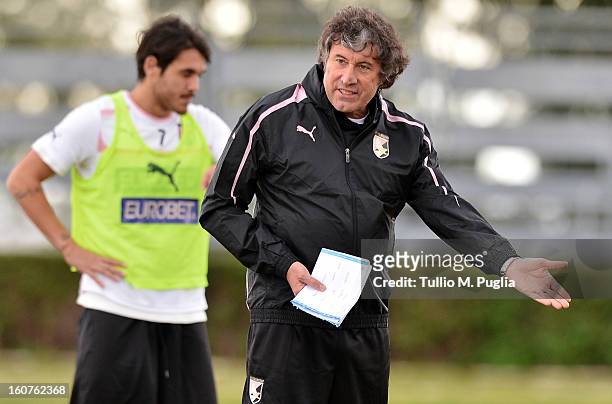 Alberto Malesani, new Coach of Palermo, issues instructions during a Palermo training session at Tenente Carmelo Onorato Sports Center on February 5,...